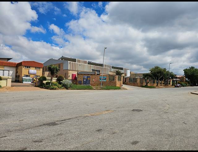 1,000M² FACTORY FOR SALE IN KYA SANDS